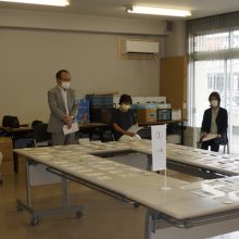 第6回「税に関する絵はがきコンクール」の選考会を実施しました。