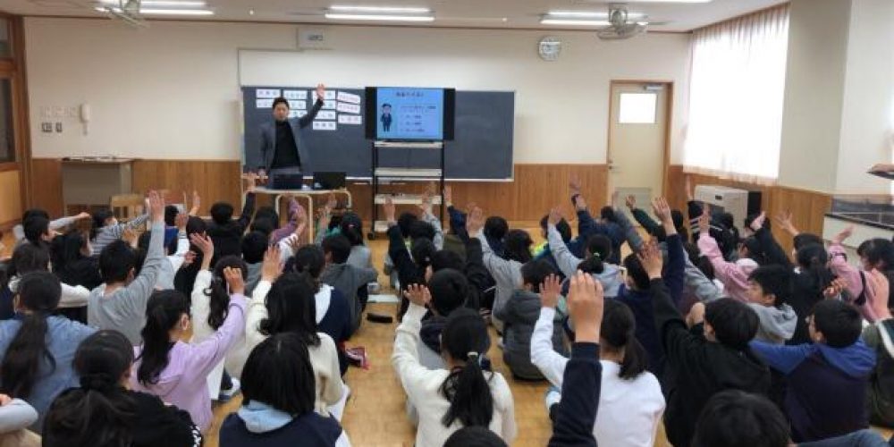 高坂小学校租税教室開催